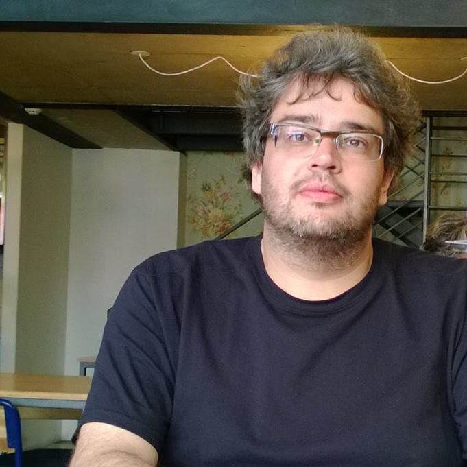 FELIPE CHARBEL 1 - Entrevista com o escritor, professor e crítico literário Felipe Charbel